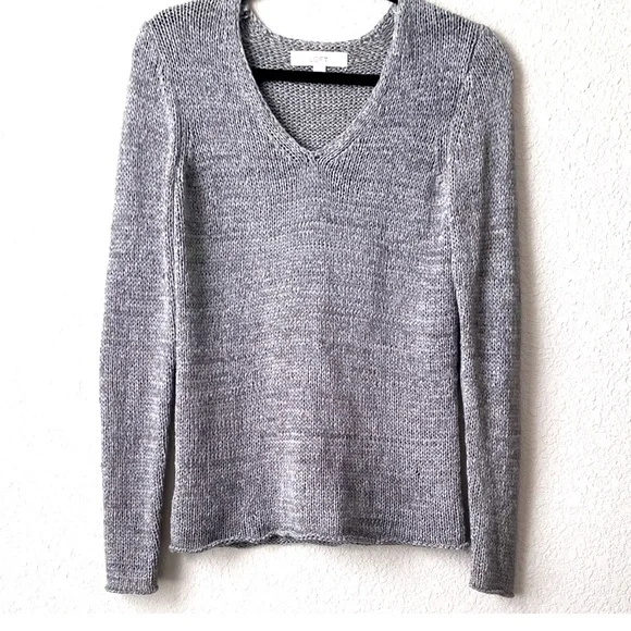 LOFT Gray V-Neck Sweater - Picture 1 of 3